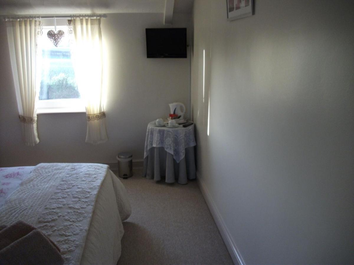 Valentino'S Hotel Filey Luaran gambar